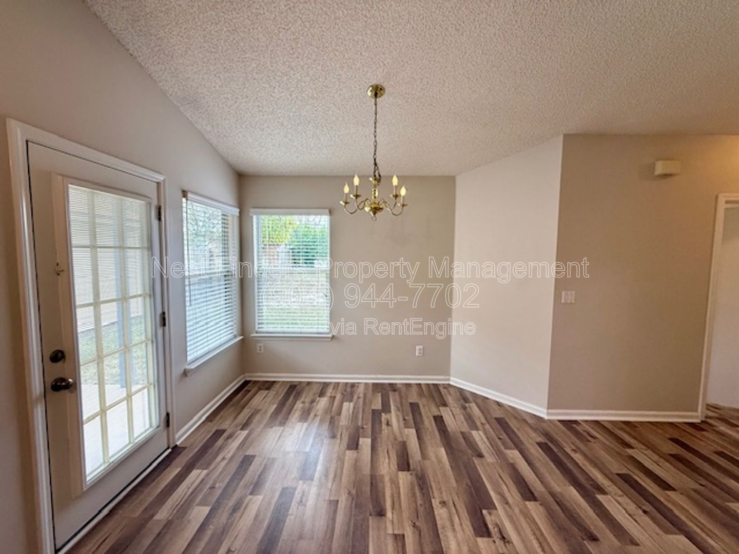 Nice 3-bedroom, 2-bathroom for rent in Villas at Cross Creek! property image