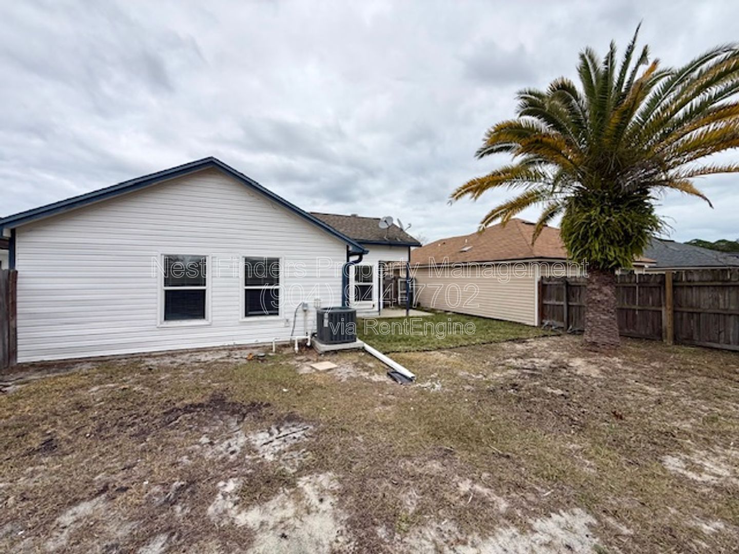 Nice 3-bedroom, 2-bathroom for rent in Villas at Cross Creek! property image