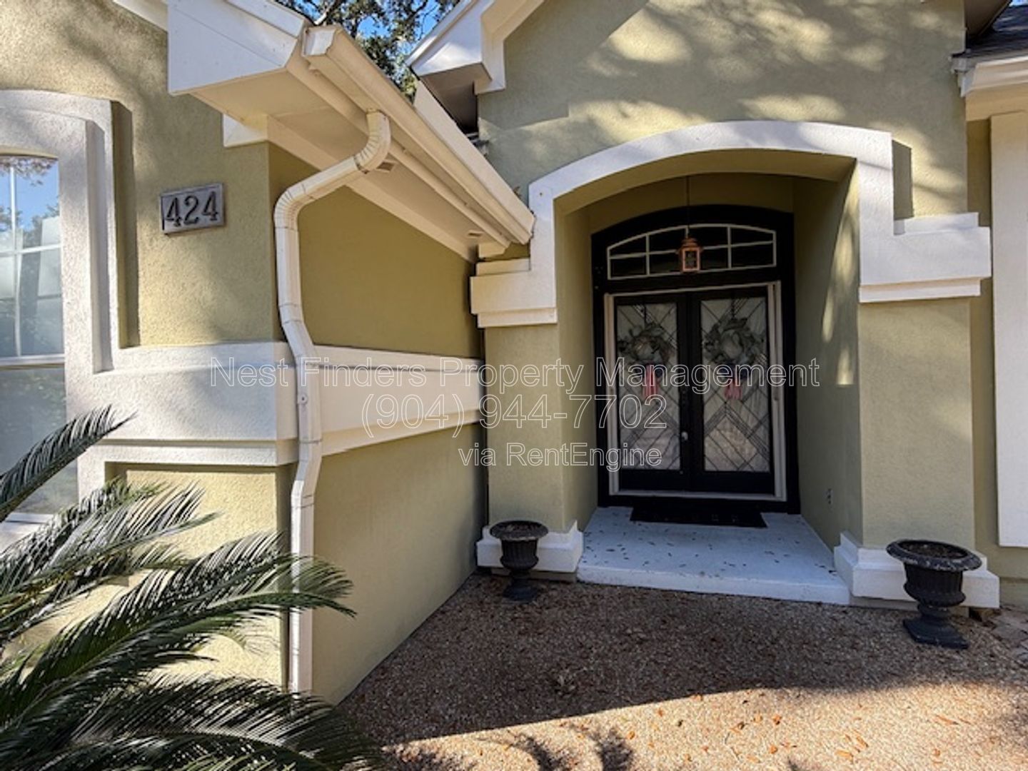 Spacious POOL home with golf course views for rent!! property image