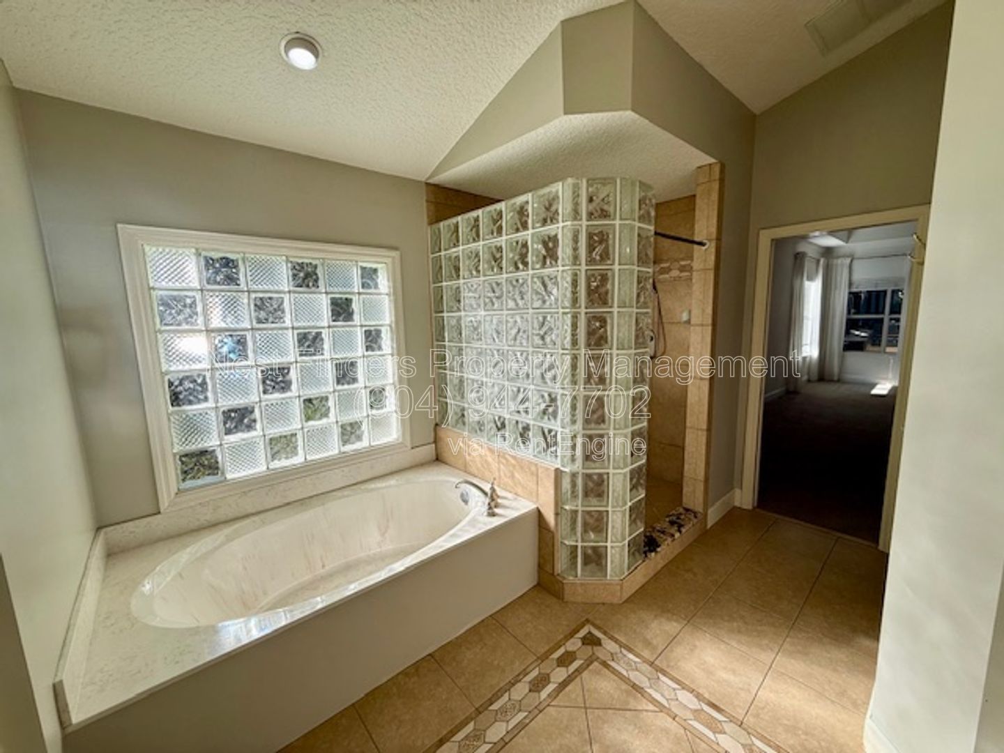 Spacious POOL home with golf course views for rent!! property image