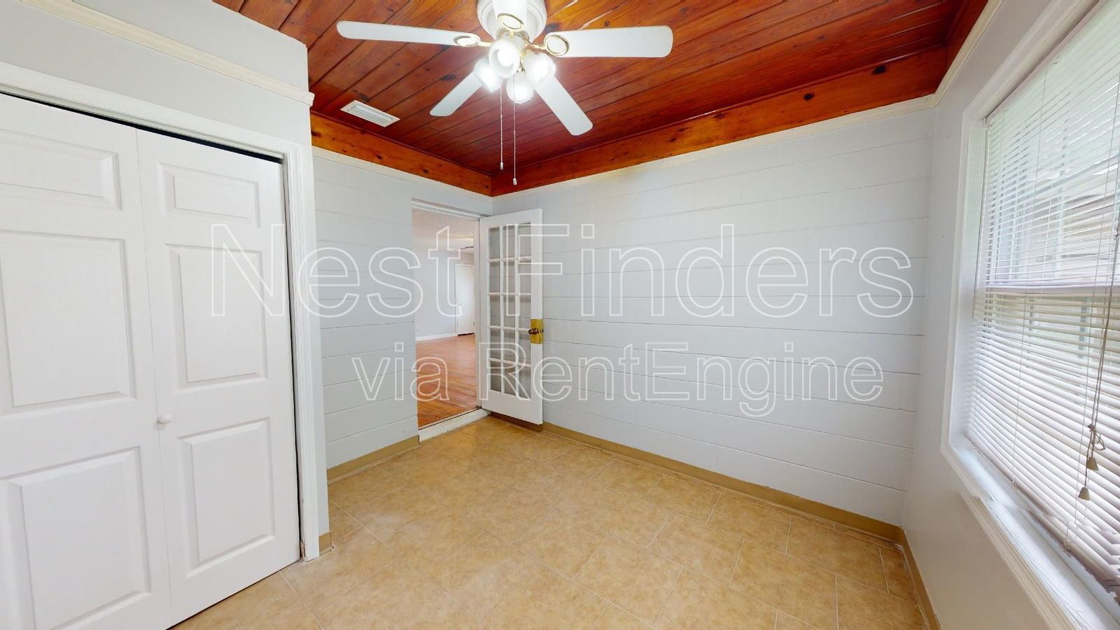 Well-Maintained 4-Bed, 2.5-Bath Home with Bonus Space in Southside property image