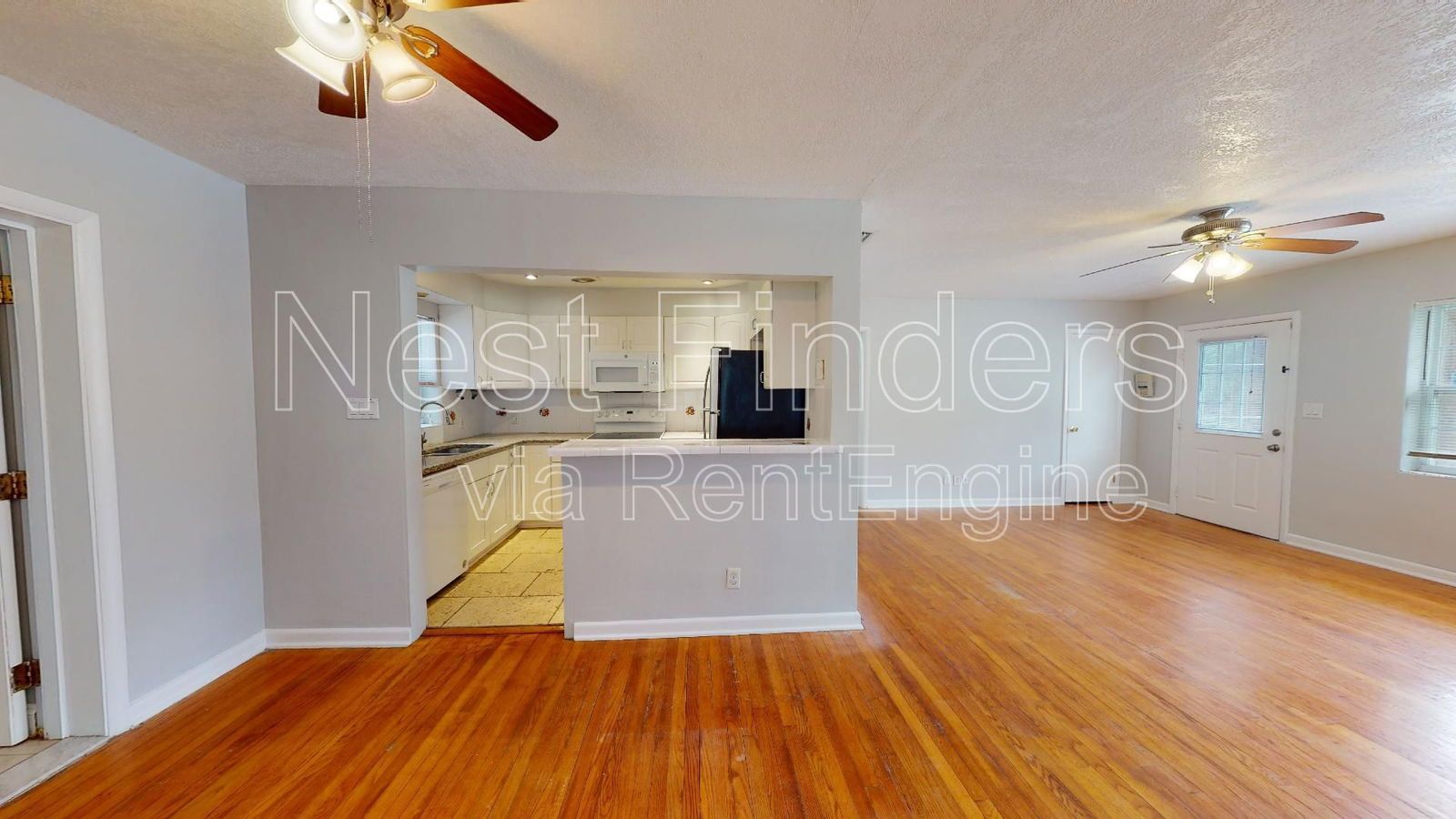 Well-Maintained 4-Bed, 2.5-Bath Home with Bonus Space in Southside property image