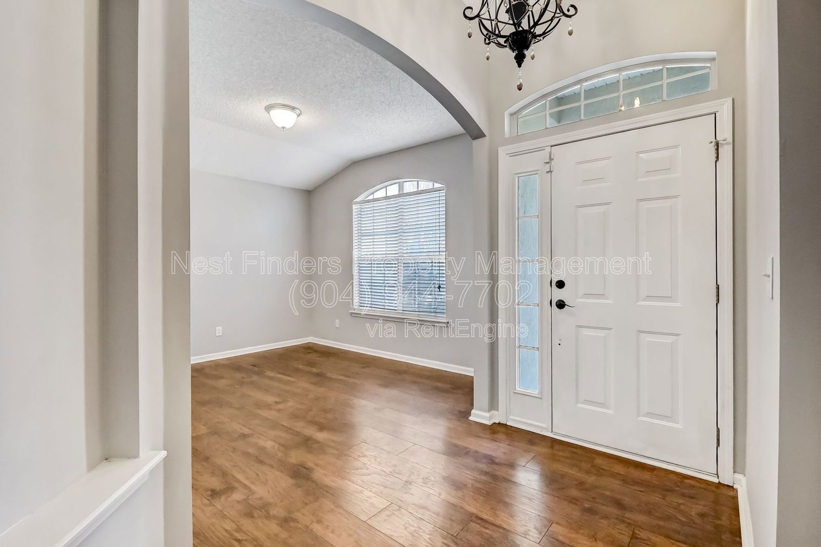 Nice three-bedroom, two-bath home for rent in the desirable Pine Crossing community property image