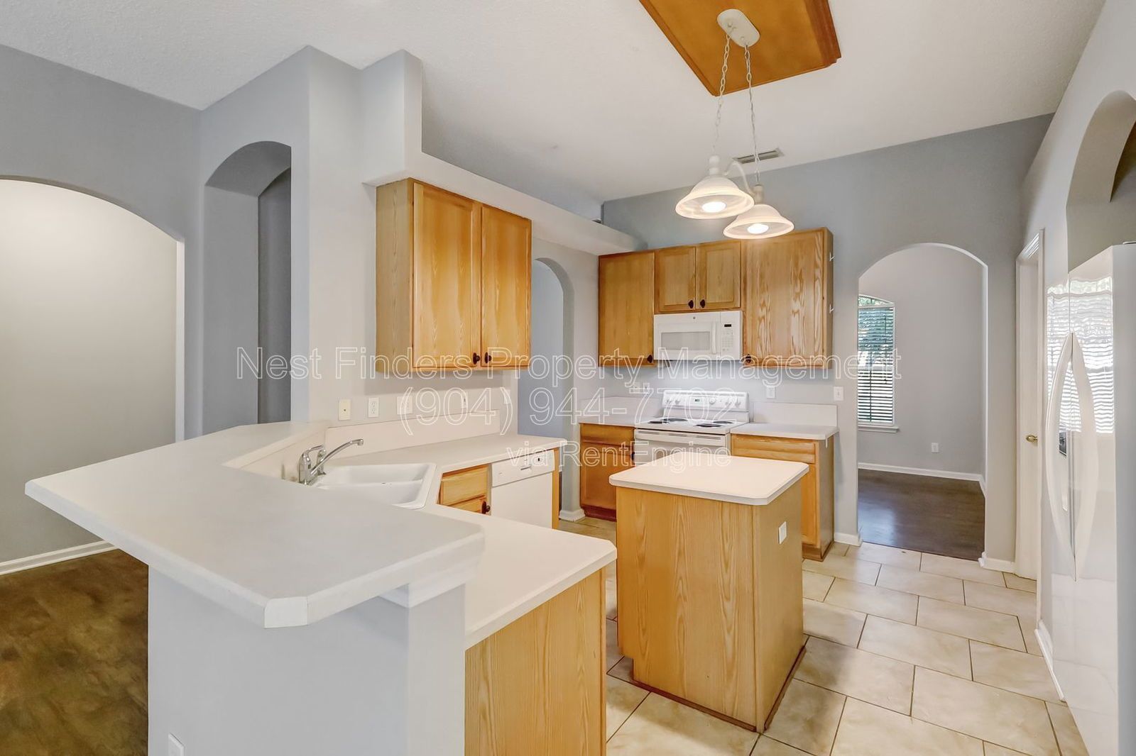 Nice three-bedroom, two-bath home for rent in the desirable Pine Crossing community property image