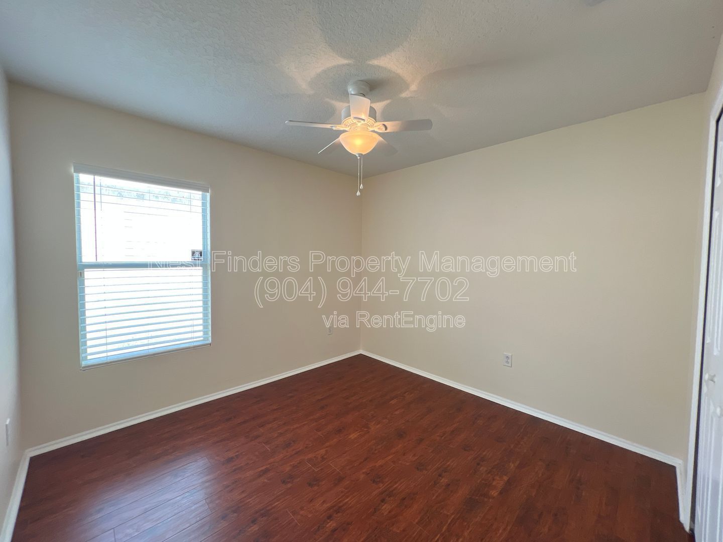 Waterfront home in desirable Waterleaf neighborhood with a great clubhouse pool and park! property image