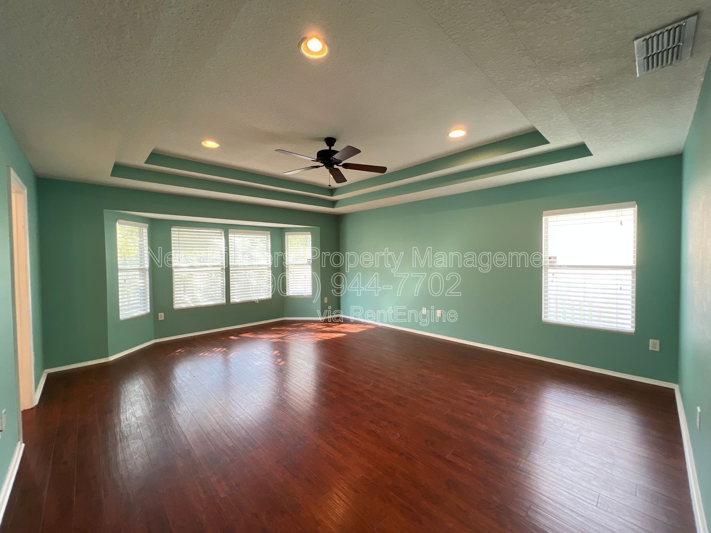 Waterfront home in desirable Waterleaf neighborhood with a great clubhouse pool and park! property image