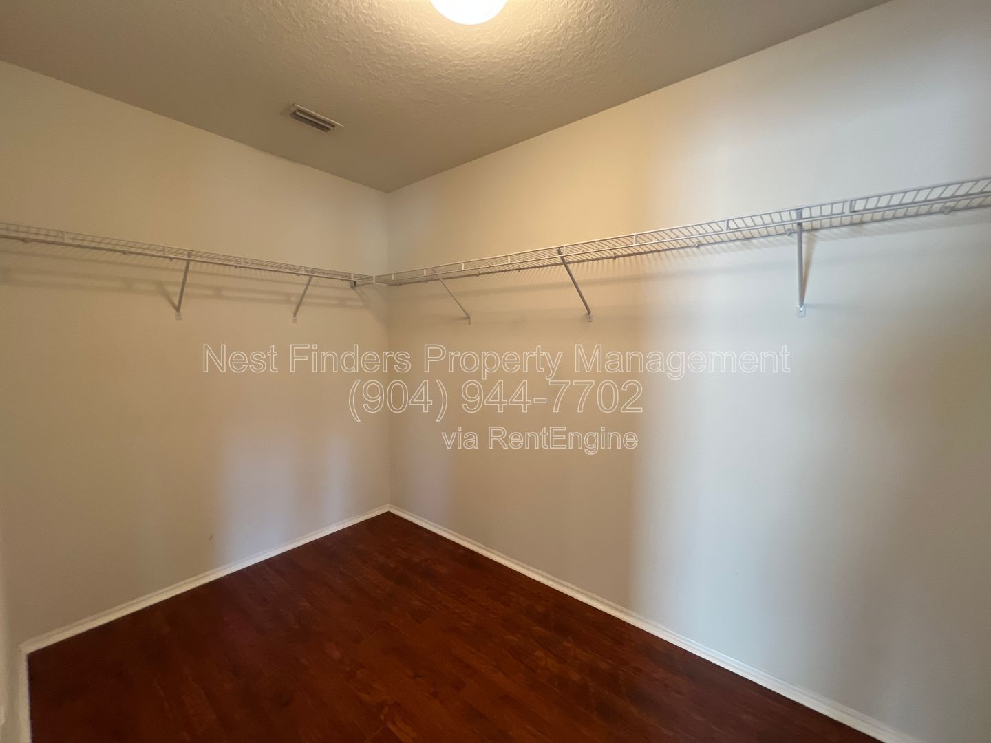 Waterfront home in desirable Waterleaf neighborhood with a great clubhouse pool and park! property image