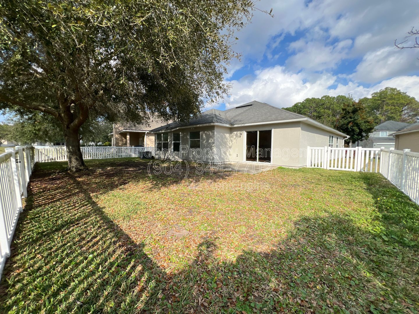 Waterfront home in desirable Waterleaf neighborhood with a great clubhouse pool and park! property image