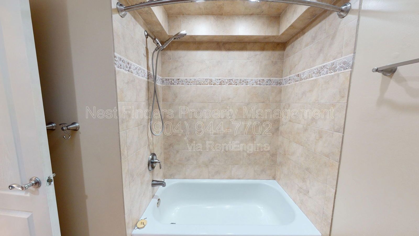 Beautiful 3-bedroom, 2-bathroom home for rent in the heart of Mandarin! property image