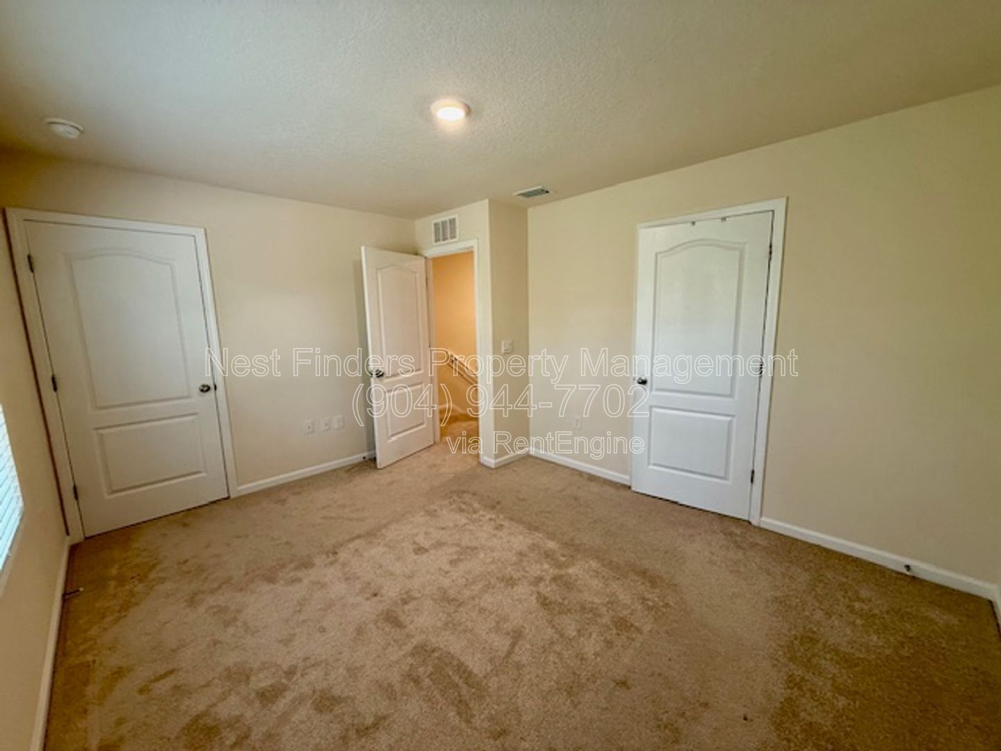 Charming three-bedroom, 2.5-bathroom end-unit townhome for rent in the desirable Rivergate community property image