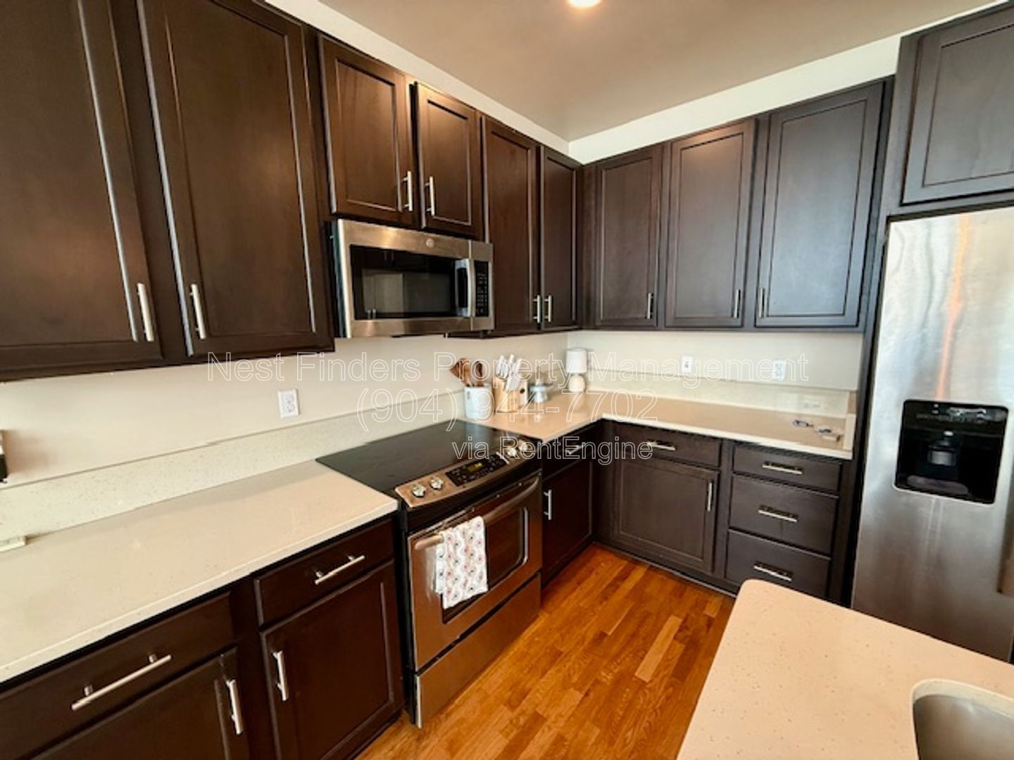 Charming 2 bedroom condo for rent in John Gorrie Condos! property image