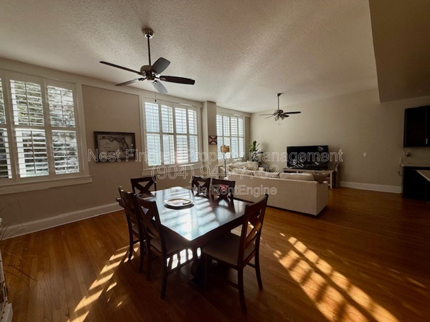 Charming 2 bedroom condo for rent in John Gorrie Condos! property image