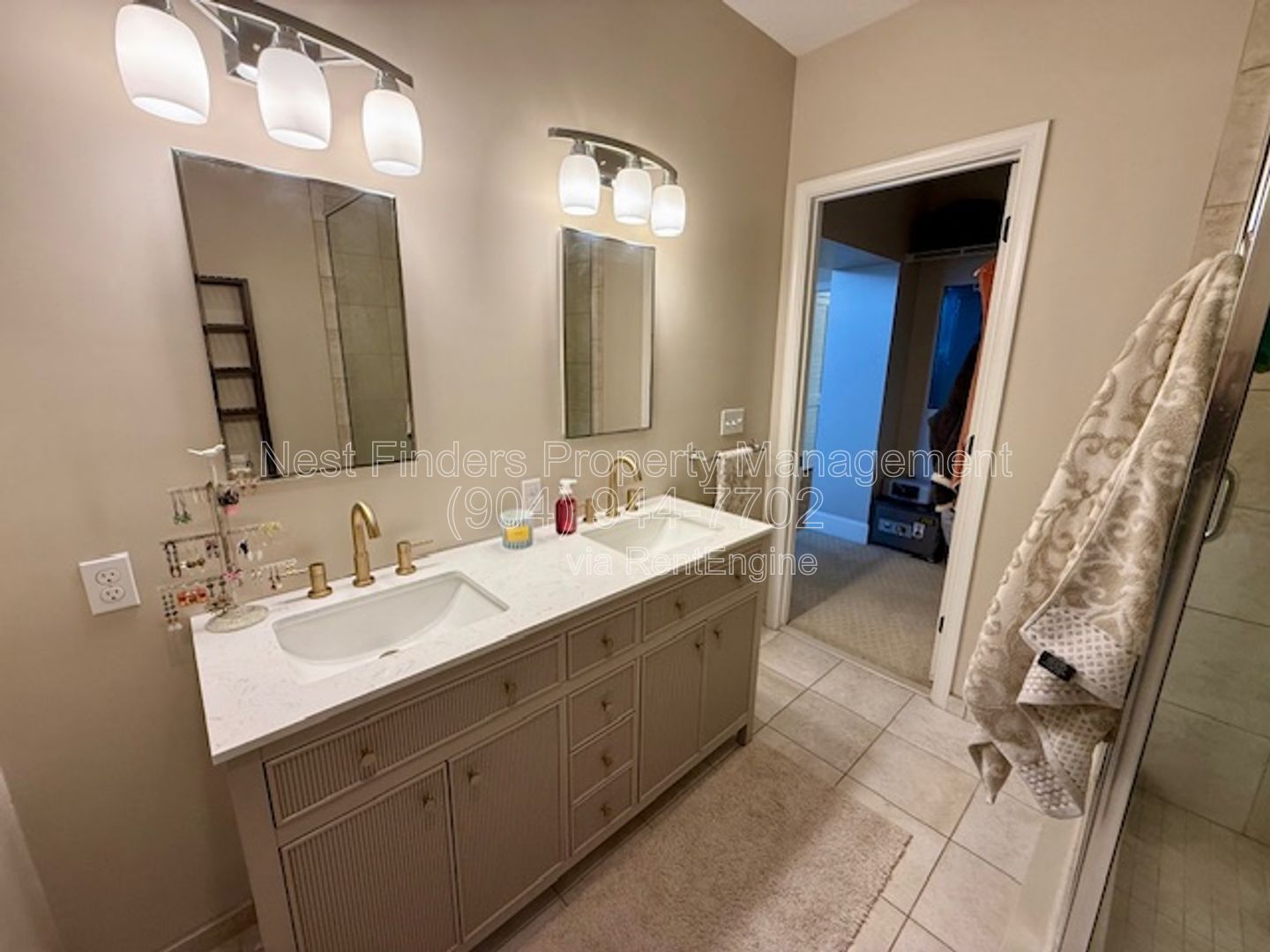 Charming 2 bedroom condo for rent in John Gorrie Condos! property image