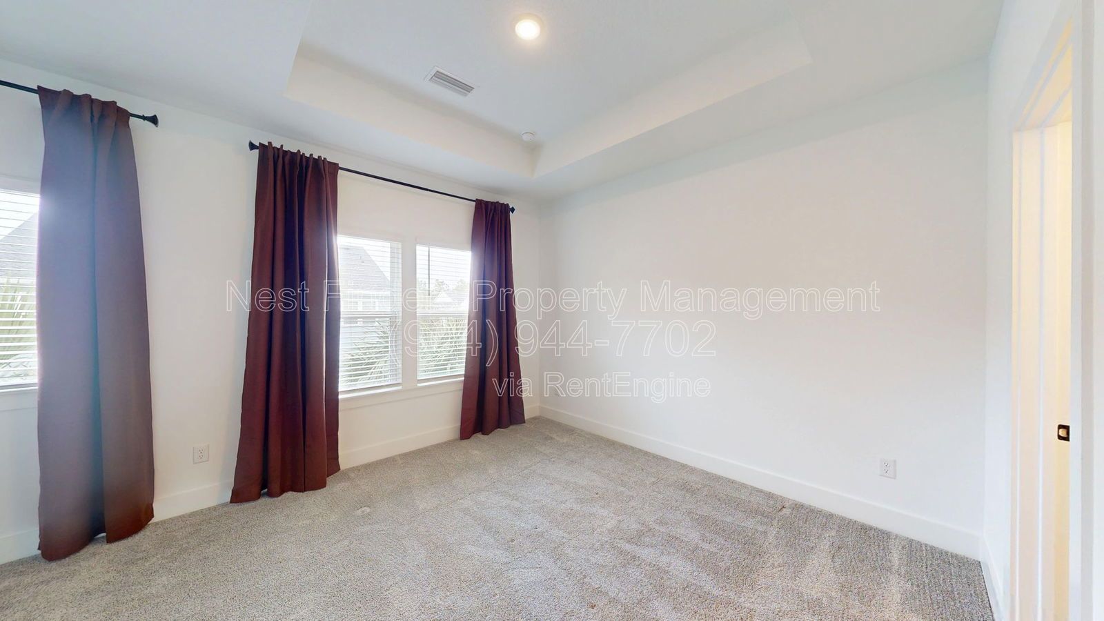 Stunning 2 bedroom townhome in eTown for rent! property image