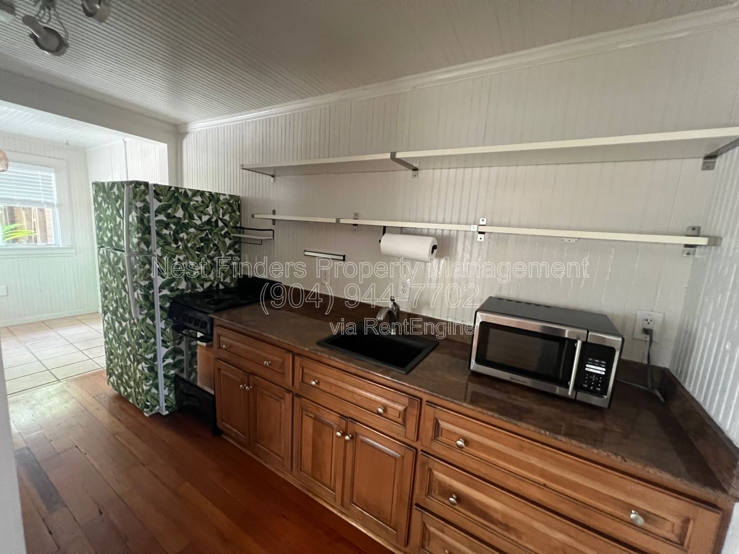 Charming Beachside 1 Bedroom for rent - 1 Block from the beach! property image