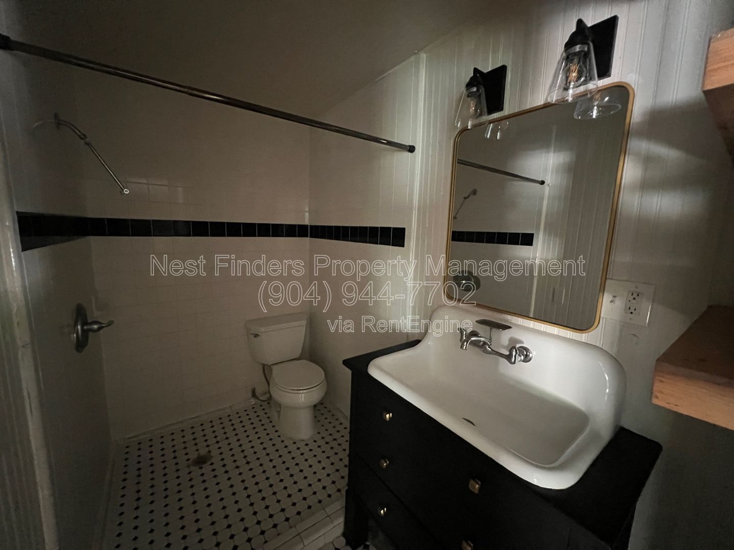 Charming Beachside 1 Bedroom for rent - 1 Block from the beach! property image