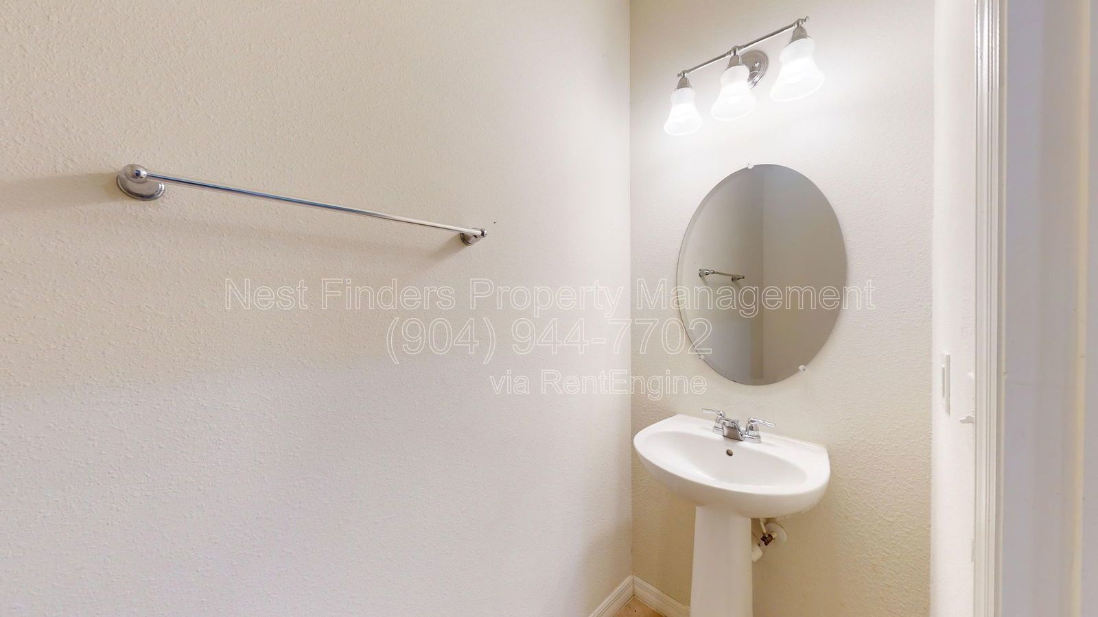 Beautiful Townhome in Bayberry ! property image