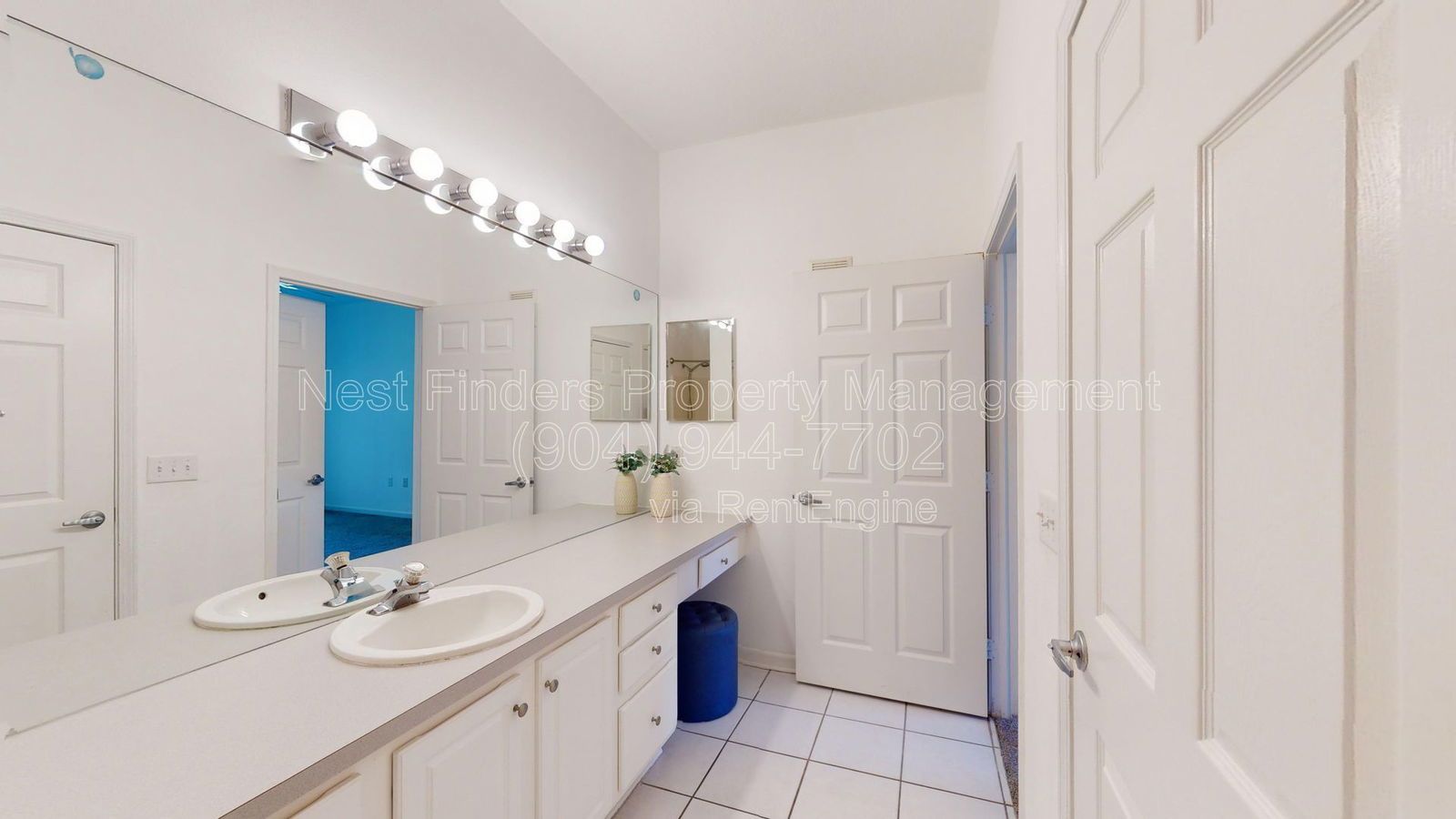 Lovely 3-bedroom, 2-bathroom condo available for rent in Overlook. property image