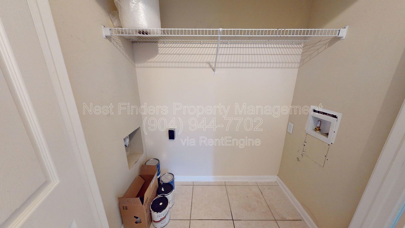 Lovely 3-bedroom, 2-bathroom condo available for rent in Overlook. property image