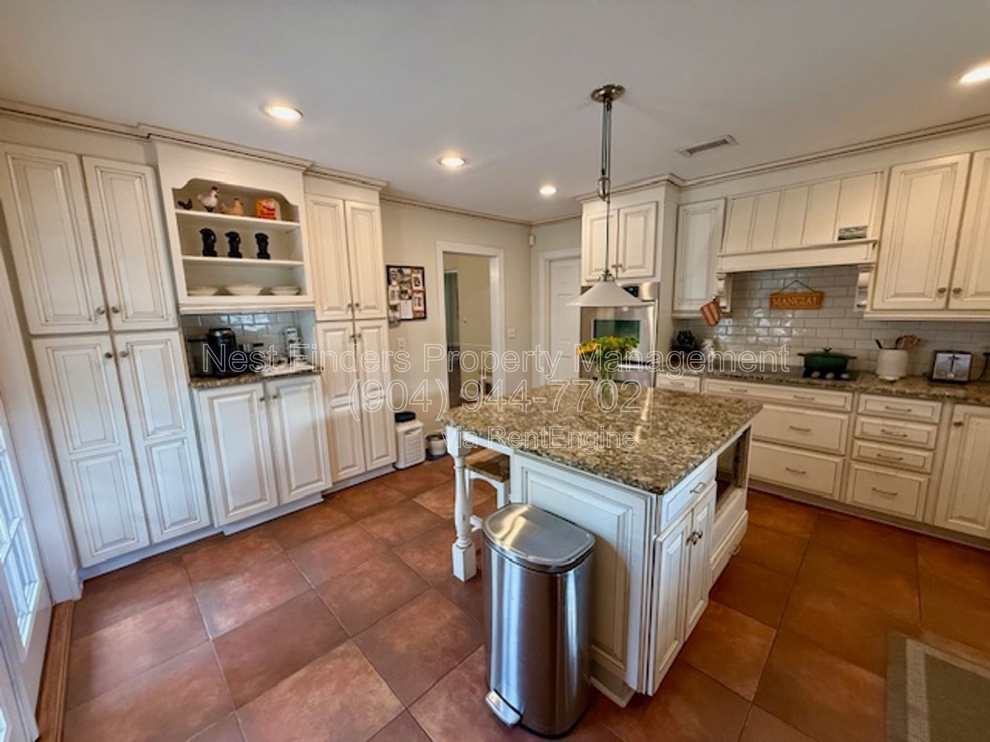 Beautiful 3-bedroom, 2-bathroom home for rent in the highly desirable San Marco area. property image