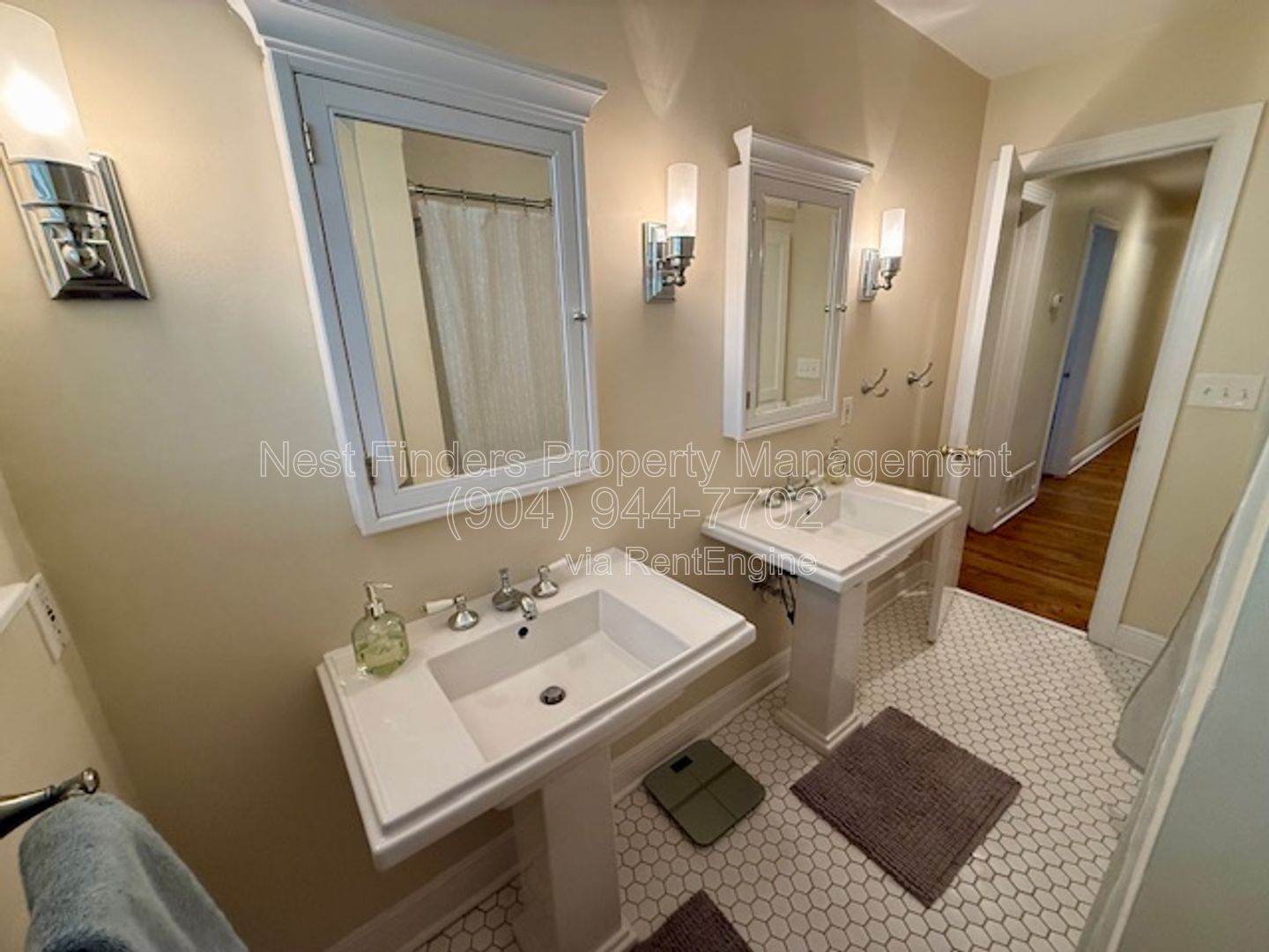 Beautiful 3-bedroom, 2-bathroom home for rent in the highly desirable San Marco area. property image