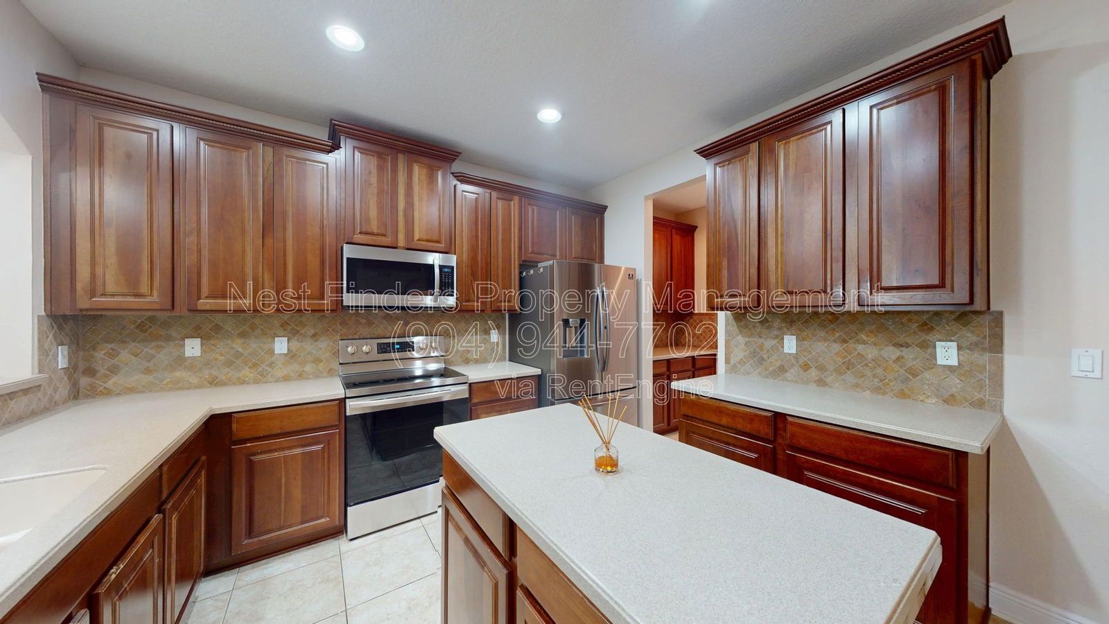 Welcome home to this spacious 5-bedroom, 3.5-bathroom residence property image