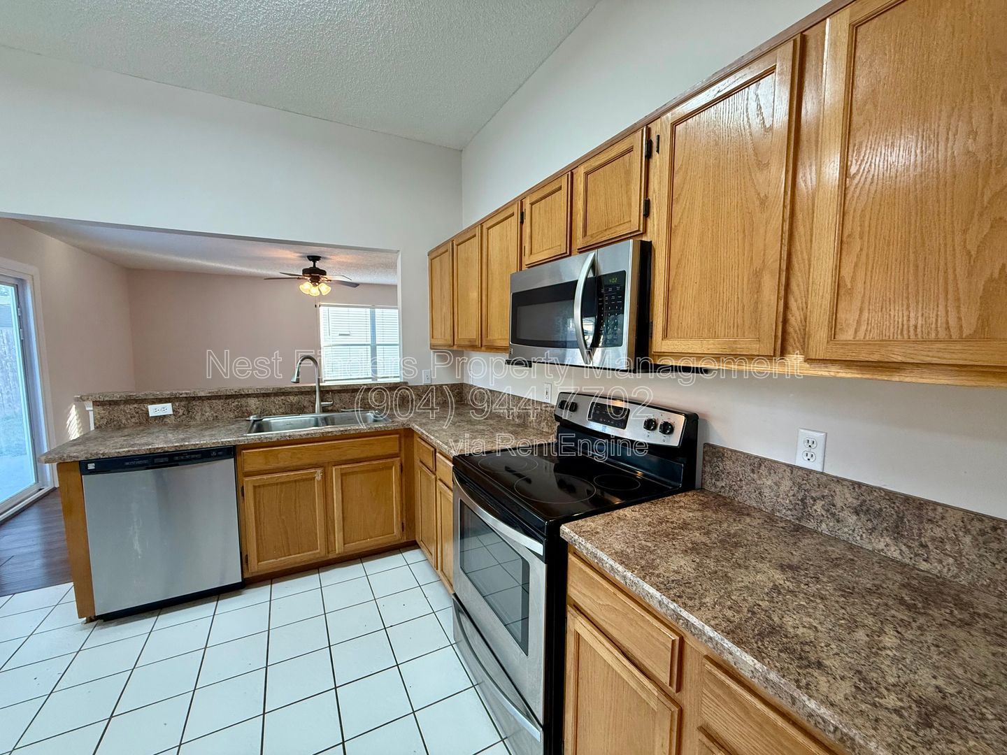 FULLY-FENCED + LARGE BAKCYARD, 3-bedroom, 2.5-bath home offering 1,701 square feet of comfortable living space property image