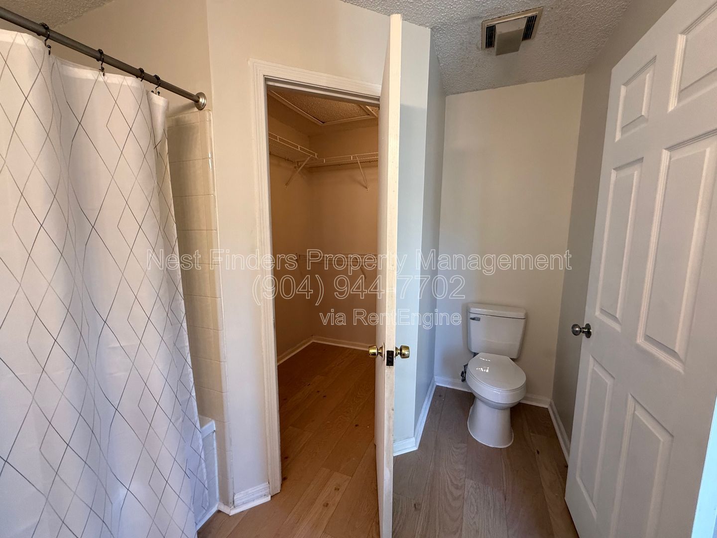 FULLY-FENCED + LARGE BAKCYARD, 3-bedroom, 2.5-bath home offering 1,701 square feet of comfortable living space property image