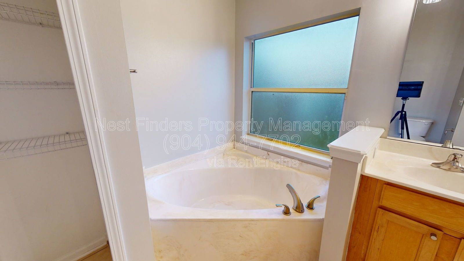 Beautiful 4 bedroom, 2 bathroom home for rent in Stonehurst Plantation! property image