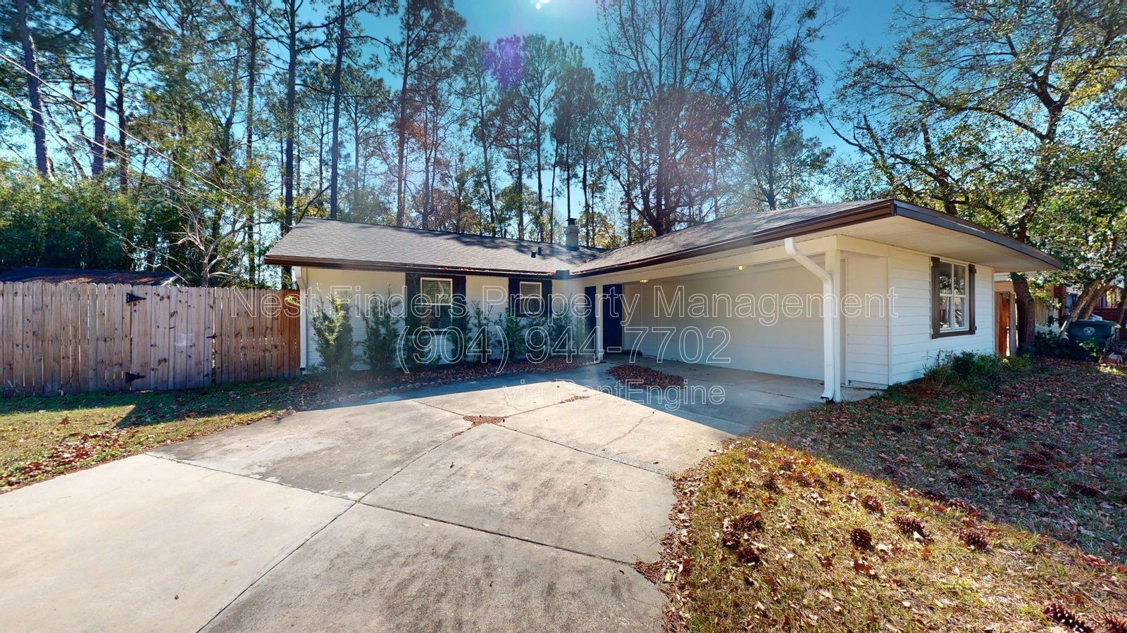 Nice three-bedroom, two-bath POOL HOME for rent in the heart of Mandarin property image