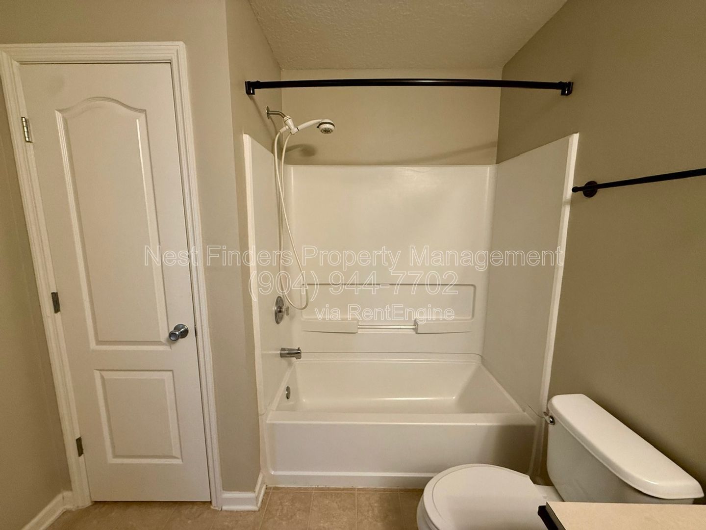 Stunning 3 bedroom, 2.5 bathroom home for rent in Mill Creek Landing in St Johns County! property image