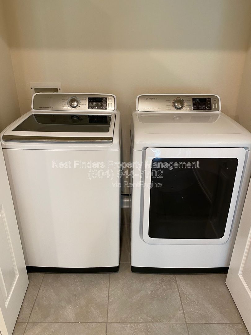 Beautiful townhome for rent in BayPointe North! property image