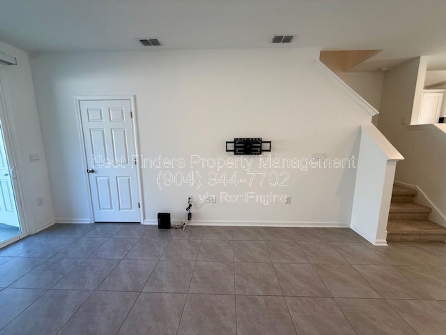 Beautiful townhome for rent in Equinox East property image