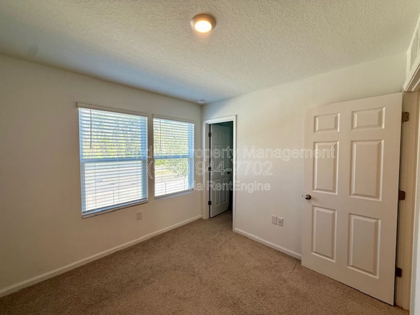 Beautiful townhome for rent in Equinox East property image