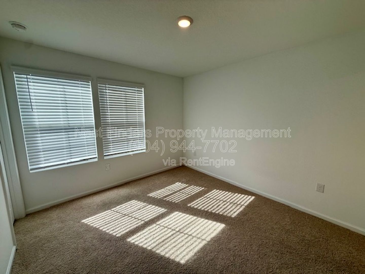 Beautiful townhome for rent in Equinox East property image