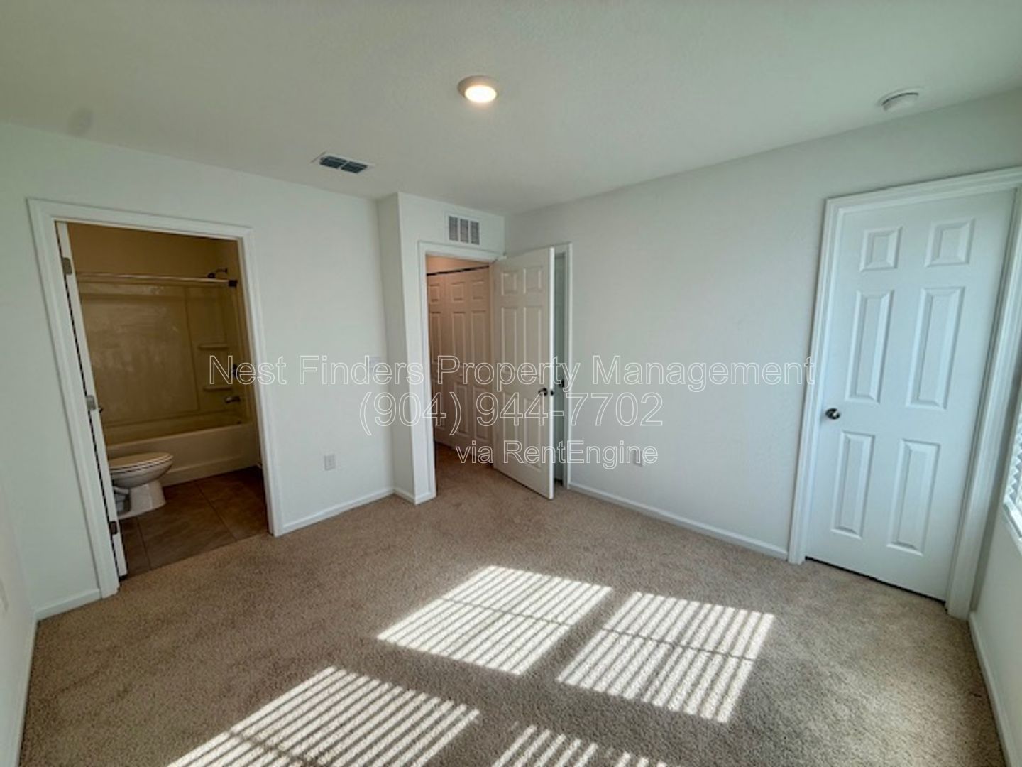 Beautiful townhome for rent in Equinox East property image