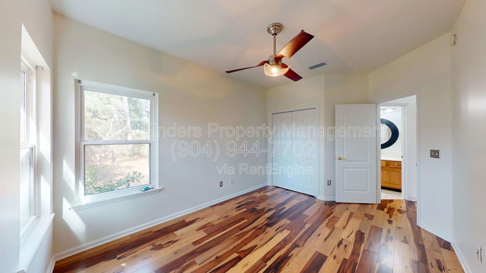 Spacious 5 bedroom home for rent in Queens Harbour! property image