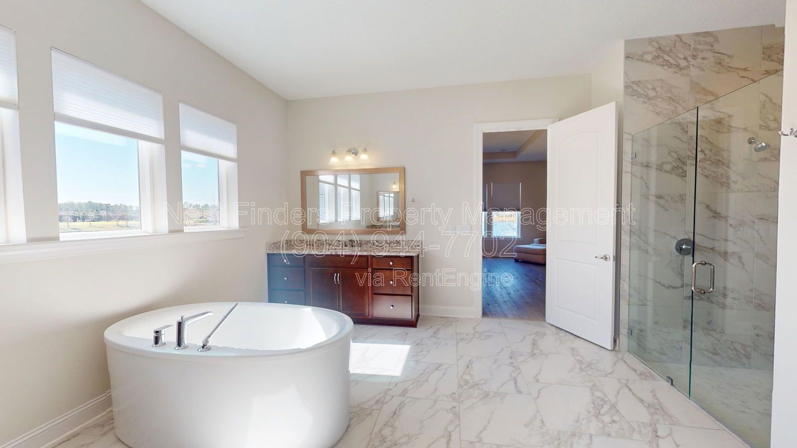 Stunning lakefront home for rent in Beacon Lake! property image