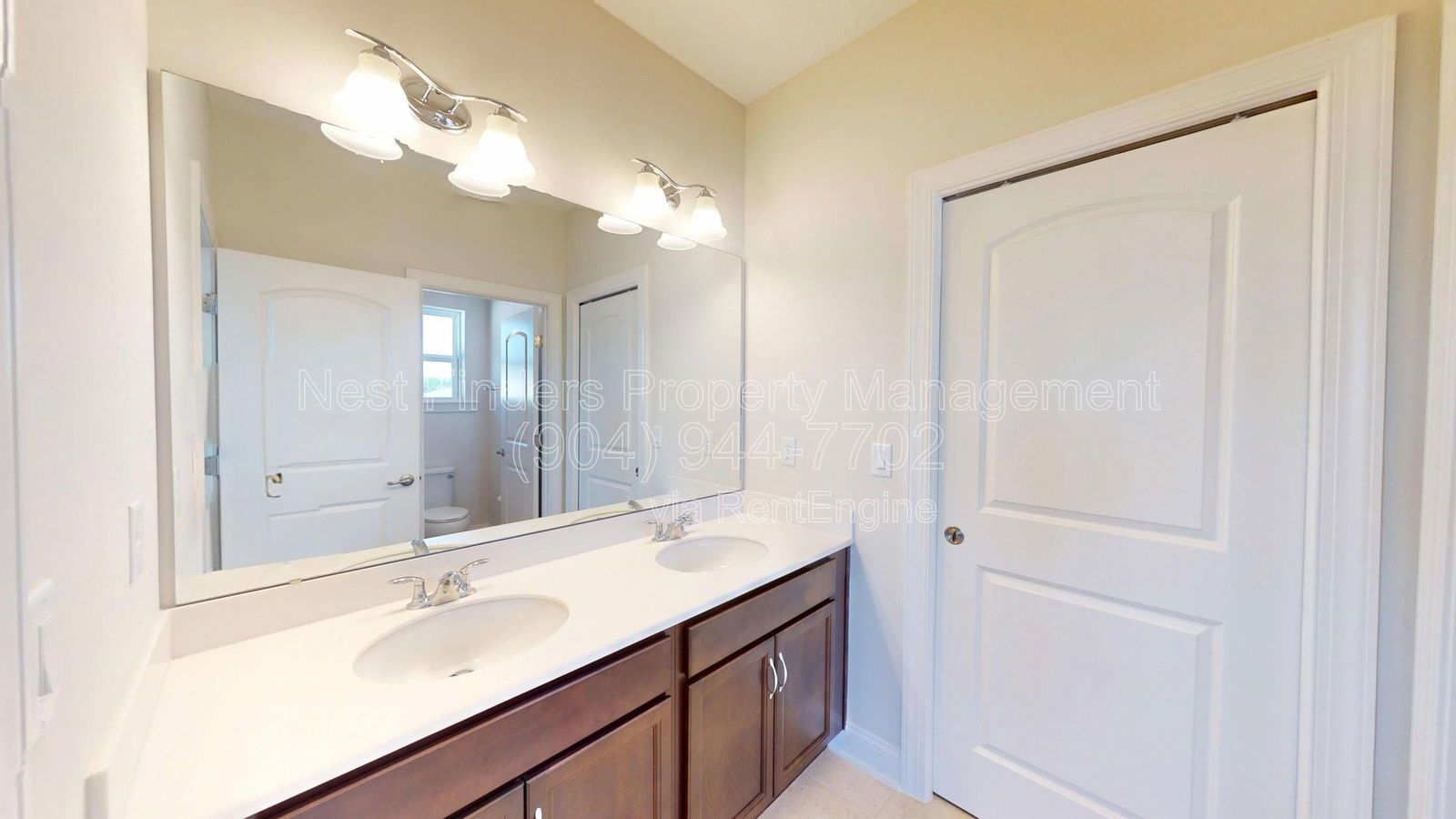 Stunning lakefront home for rent in Beacon Lake! property image