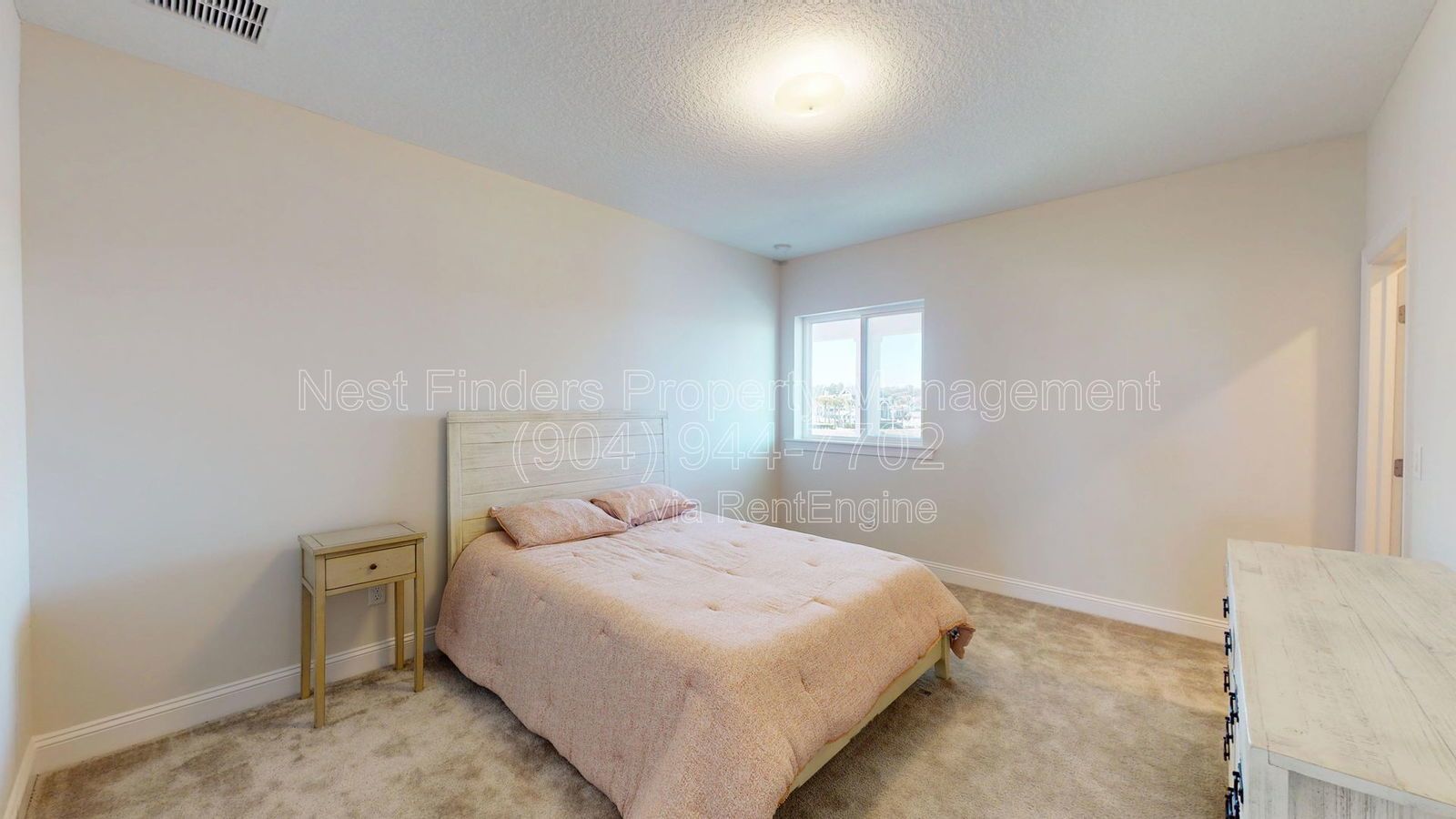 Stunning lakefront home for rent in Beacon Lake! property image