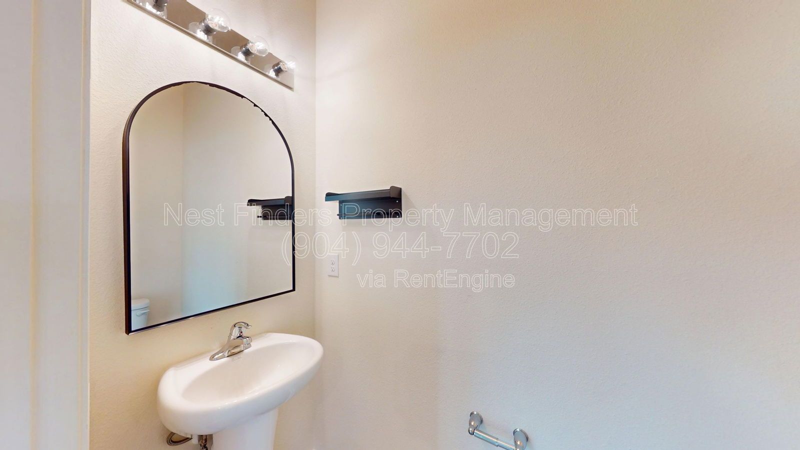 Charming three-bedroom, 2.5-bathroom end-unit townhome for rent in the desirable Rivergate community property image