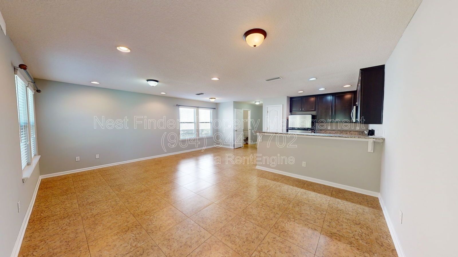 Beautiful townhome in Crossings at Cypress Trace! property image