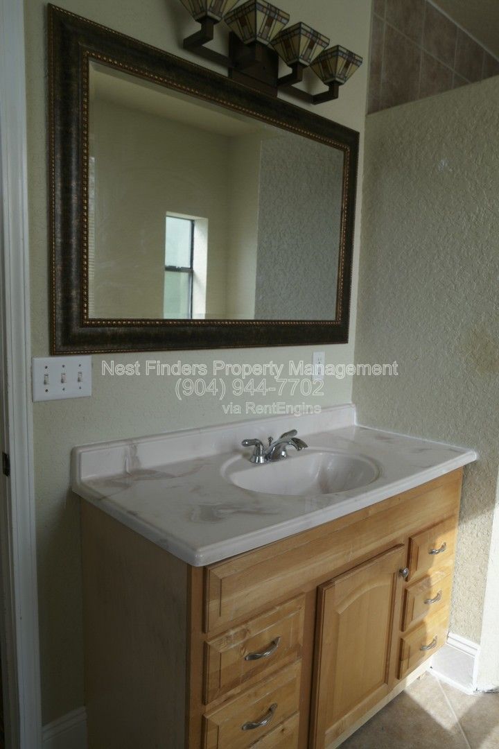 Cute condo available for rent! property image