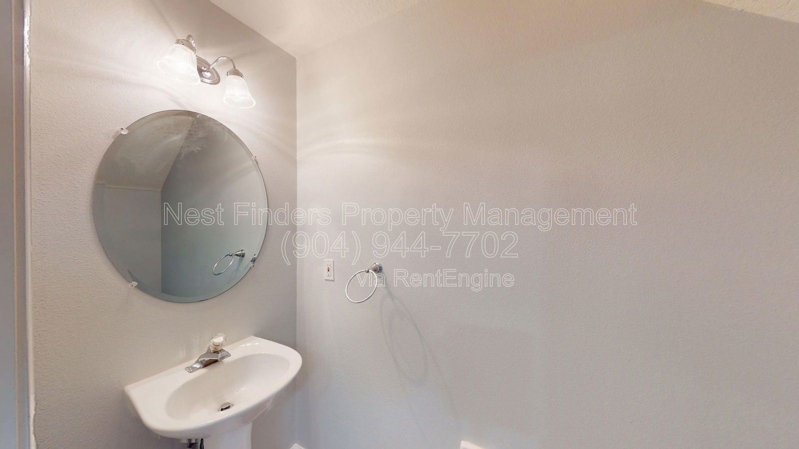 Spacious 3 bedroom townhome in Brightwater available! property image