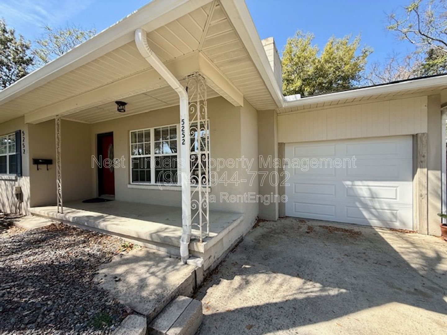 Charming 3-bedroom, 2-bathroom home for rent in the desirable Lakewood area! property image
