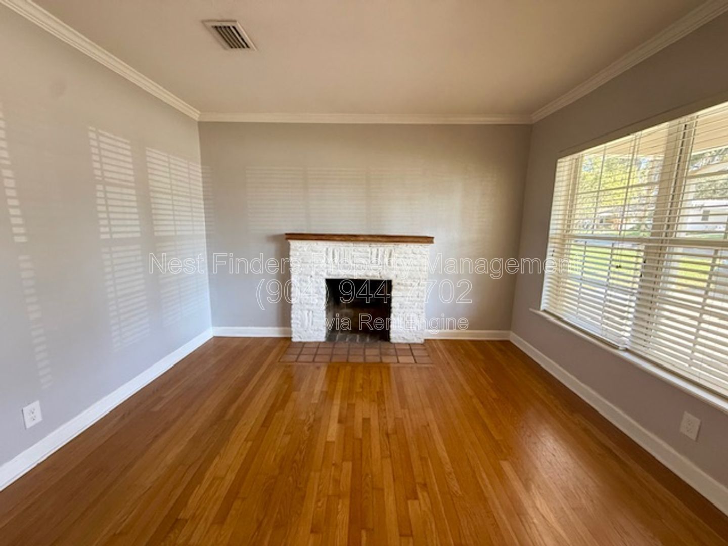 Charming 3-bedroom, 2-bathroom home for rent in the desirable Lakewood area! property image