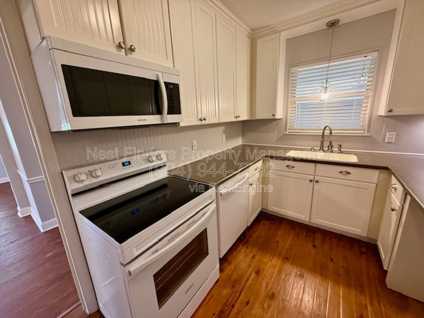 Charming 3-bedroom, 2-bathroom home for rent in the desirable Lakewood area! property image