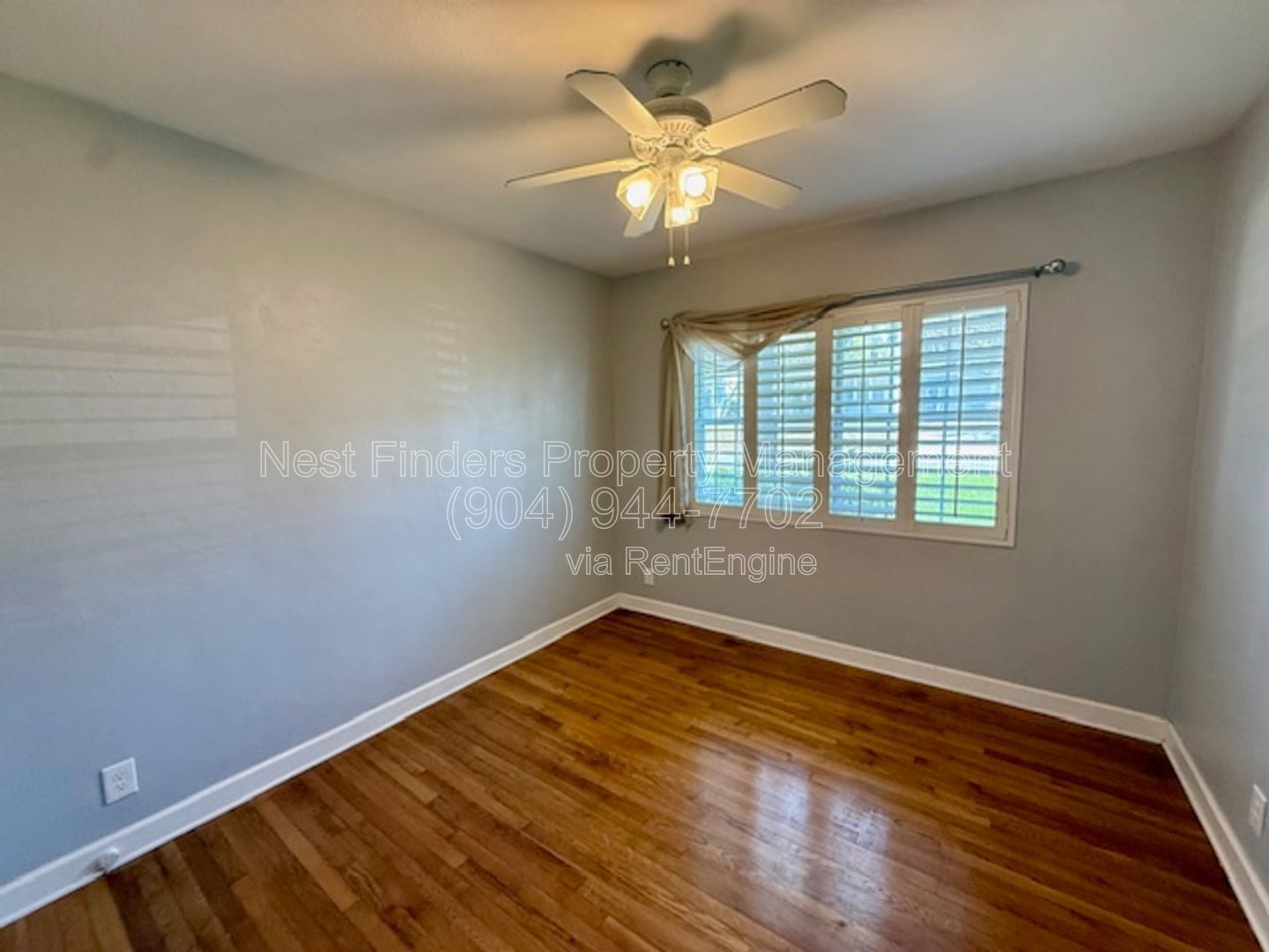 Charming 3-bedroom, 2-bathroom home for rent in the desirable Lakewood area! property image