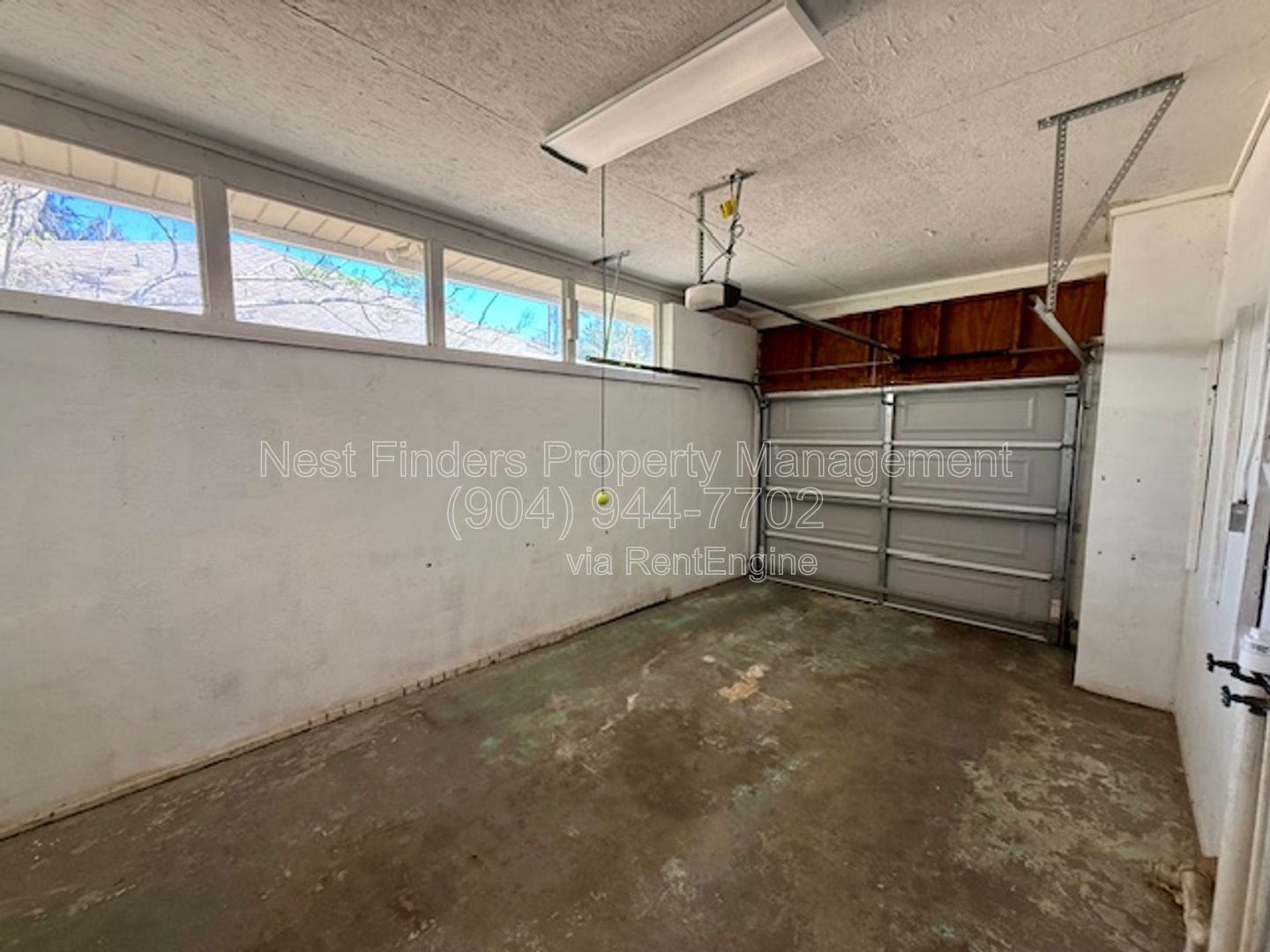 Charming 3-bedroom, 2-bathroom home for rent in the desirable Lakewood area! property image