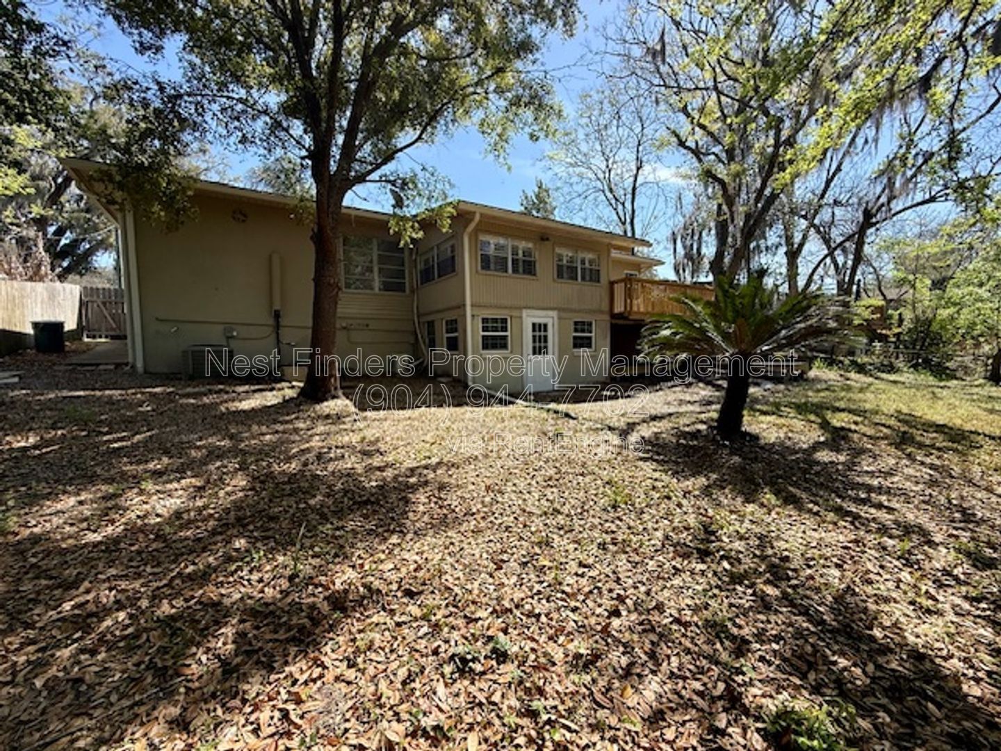 Charming 3-bedroom, 2-bathroom home for rent in the desirable Lakewood area! property image